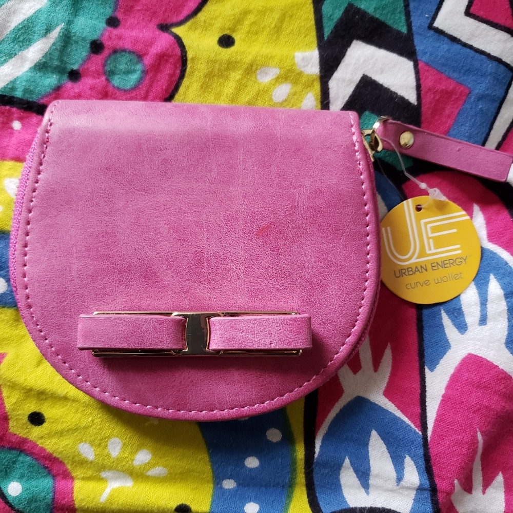NWT! Urban Energy Faux Leather Small Curve Wallet